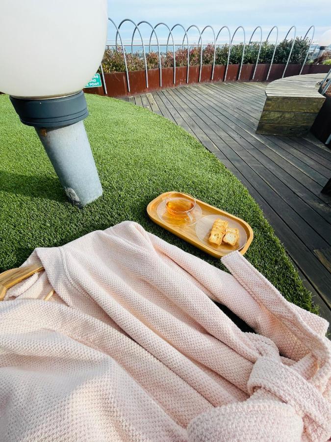 Cozy 1 Bed Apt & Spa,free Parking ,phenomena Views Apartment *