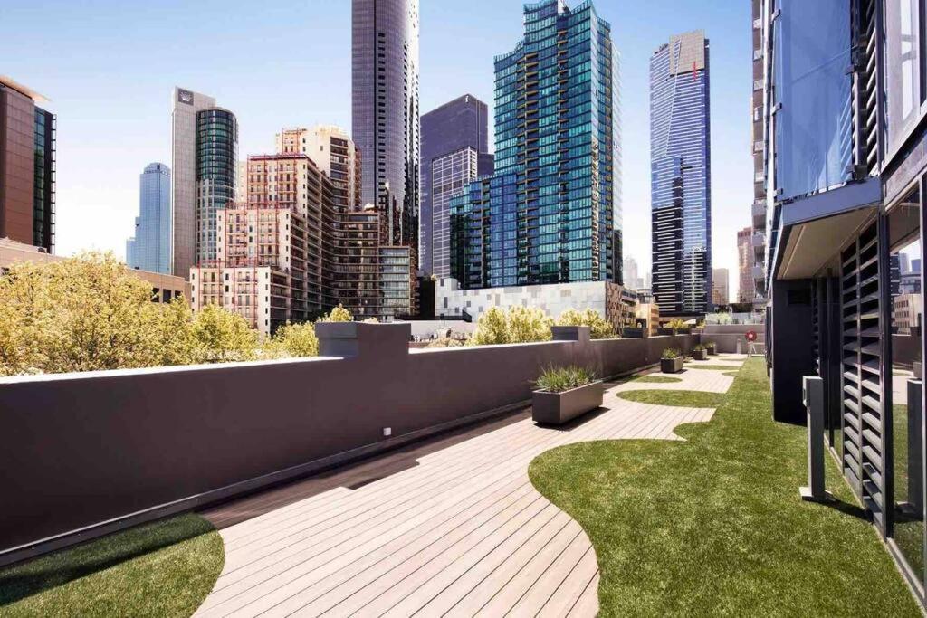 Apartment Modern 3 Bedroom In Southbank