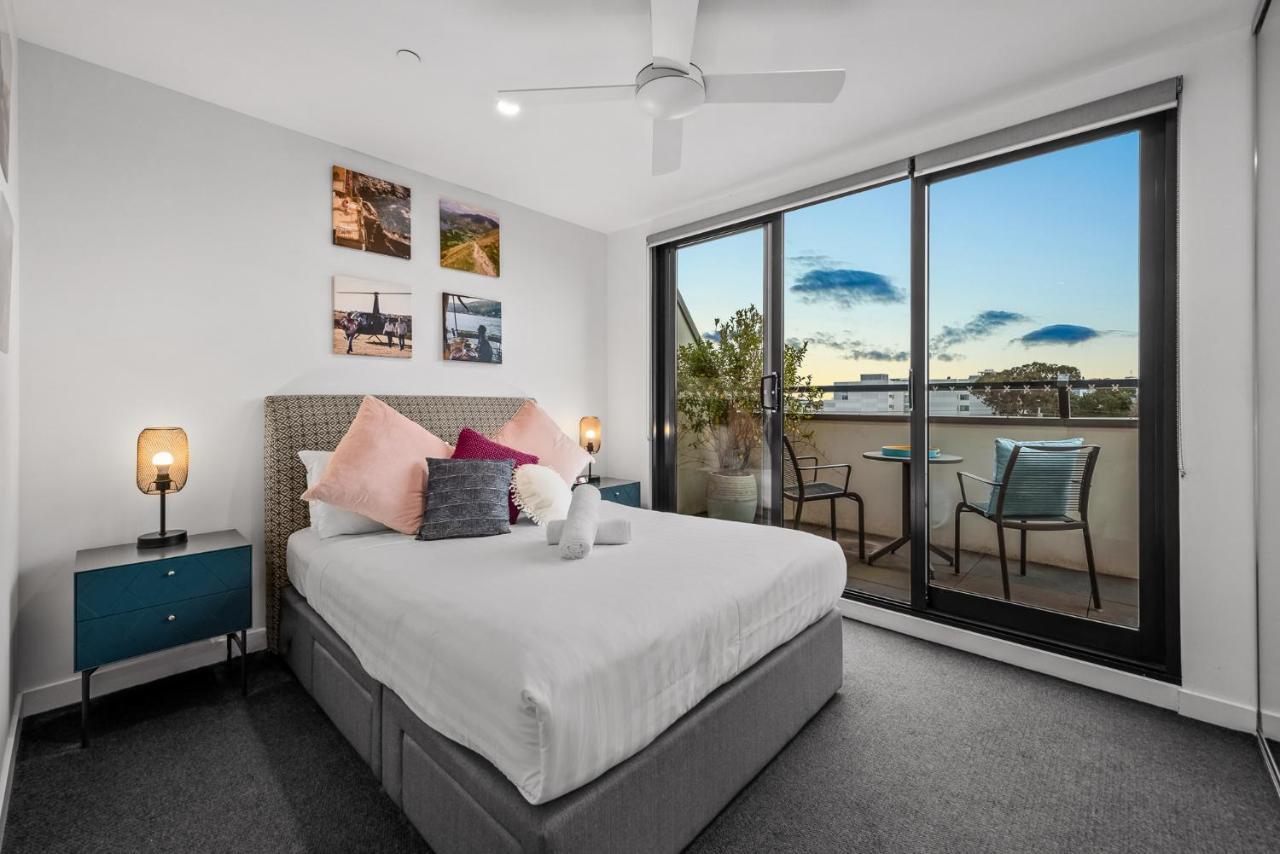 Staycentral - East Brunswick Penthouse With Study Melbourne