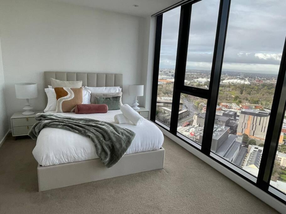 Lux 3 Bedroom In Southbank *