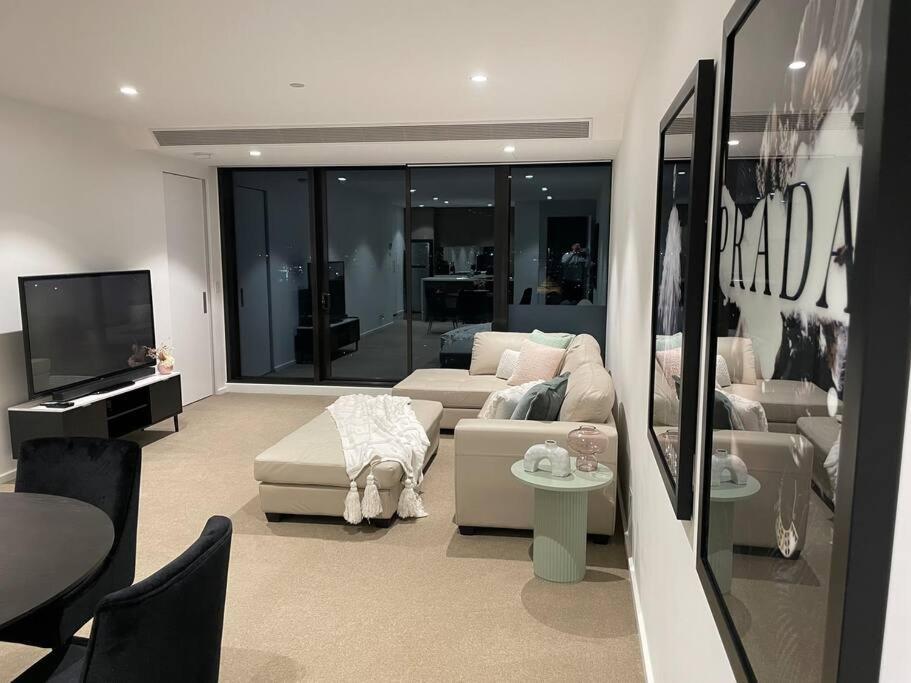 Lux 3 Bedroom In Southbank Apartment *