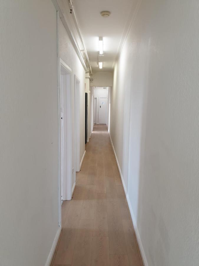 Richmond Private - 151 Hoddle Homestay *