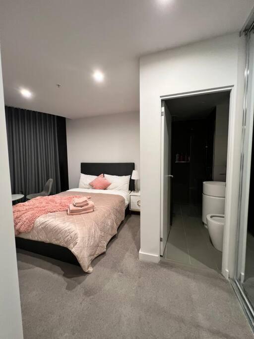Comfy 2 Bed In The Heart Of Melbourne
