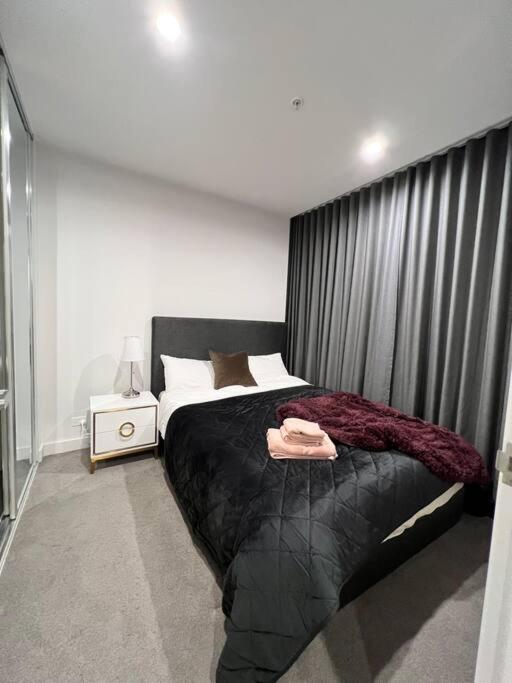 Comfy 2 Bed In The Heart Of Apartment *