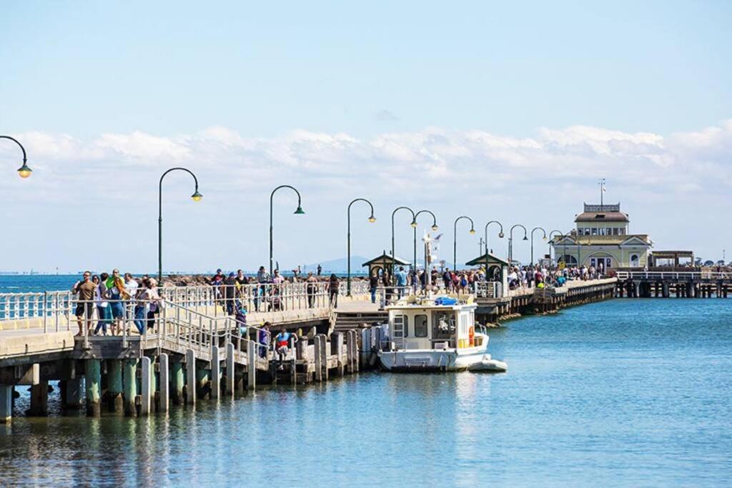 Apartment Rooftop Infinity Pool - St Kilda Luxury *