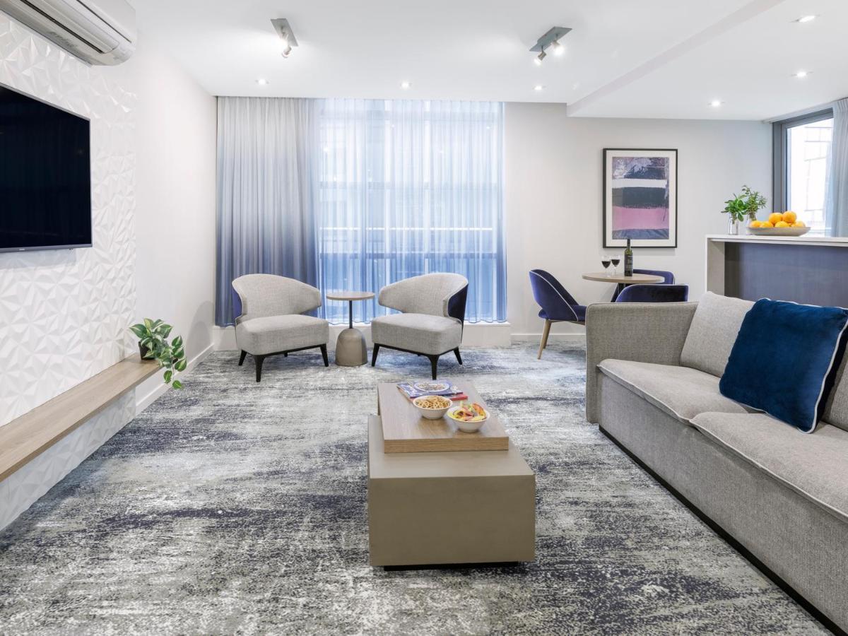 Brady Flinders Street 4* Melbourne