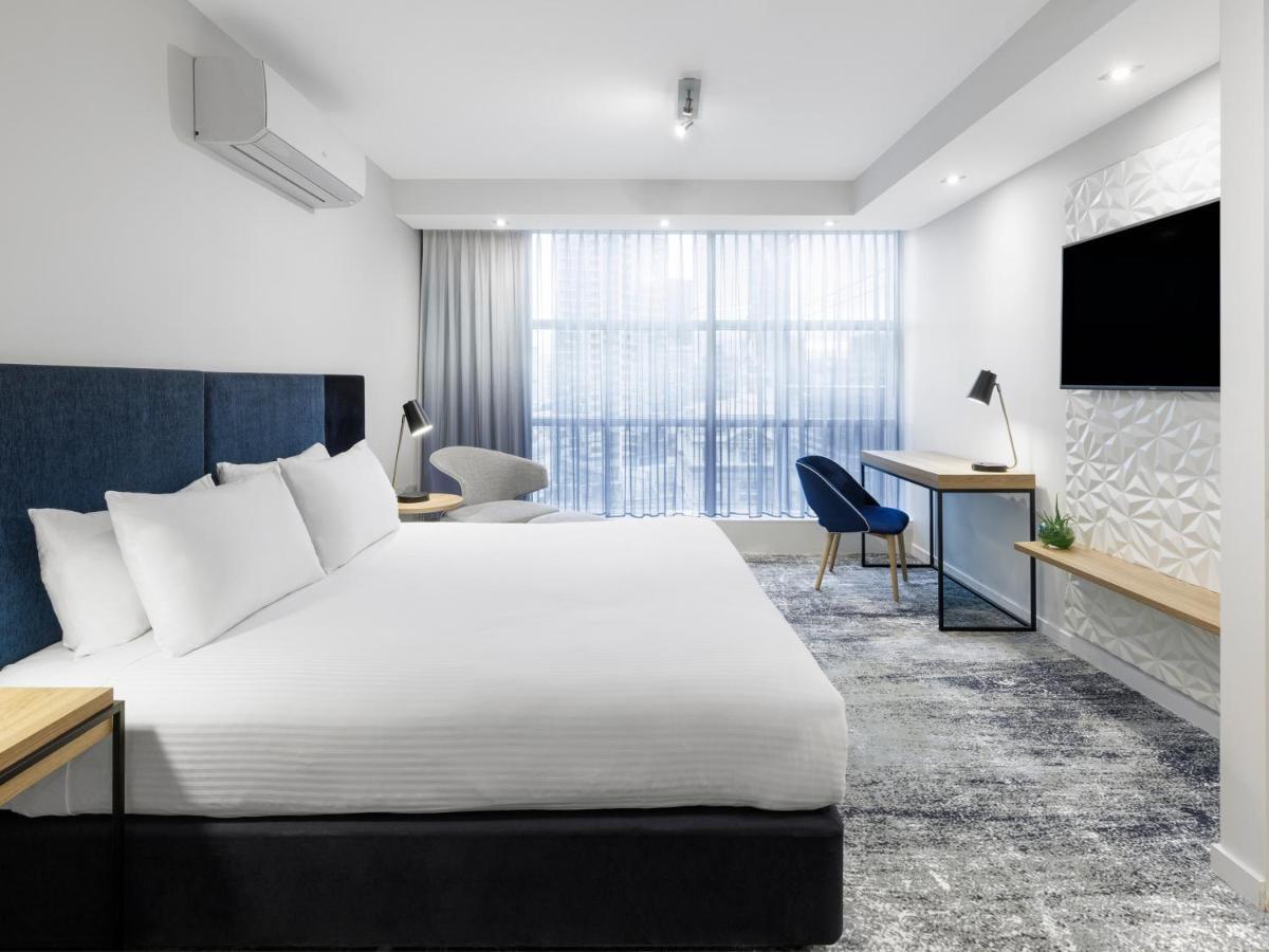 Brady Flinders Street 4* Melbourne