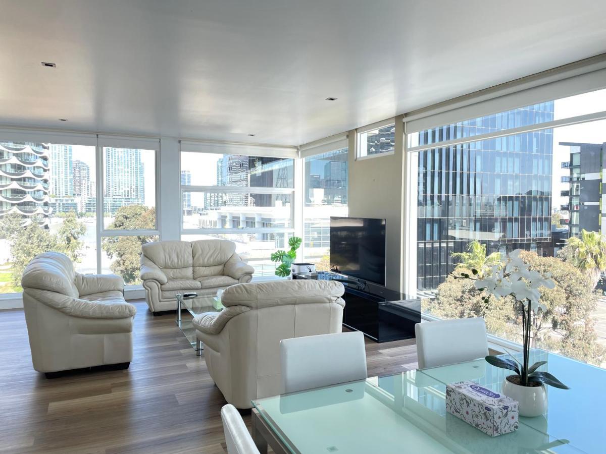 Docklands Luxury Penthouse Right Above The District Docklands *