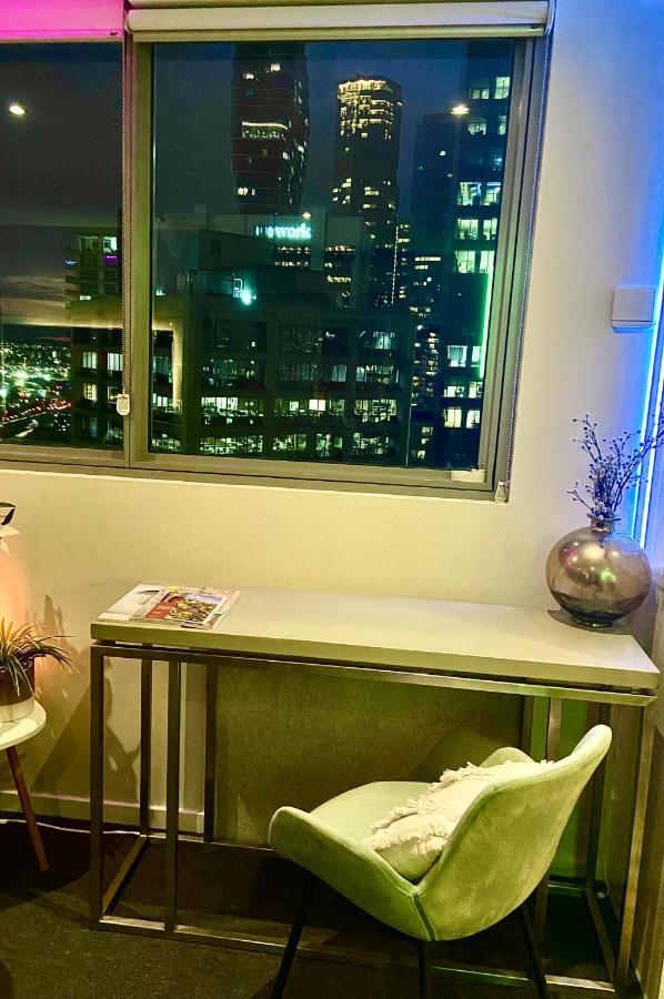 La Sky Boutique - Pool, & Sauna Apartment *
