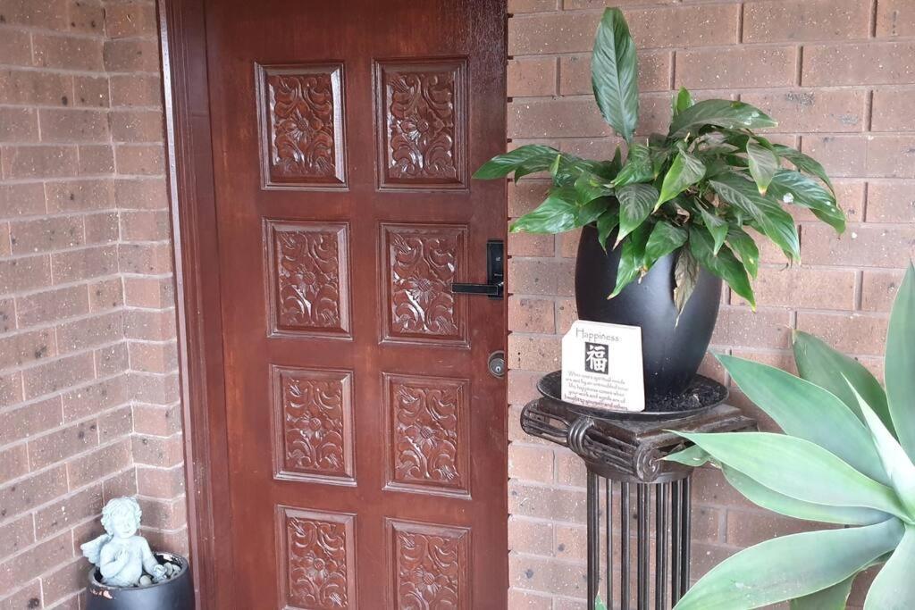 Grandview Executive 2br Melbourne