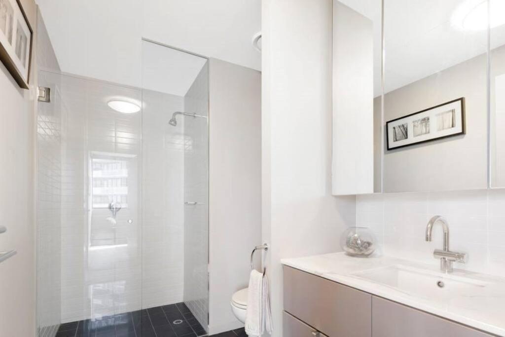Lifestyle 2bed, 2bath Apartment, Parking & Pool Apartment
