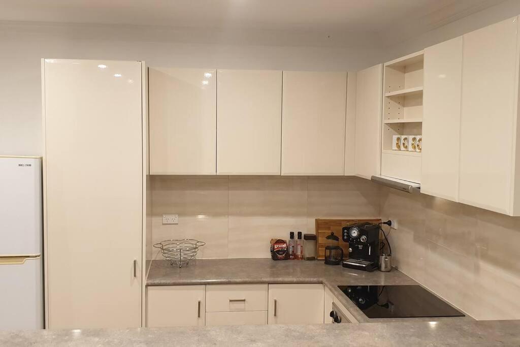 Grandview Executive 2br Apartment Melbourne