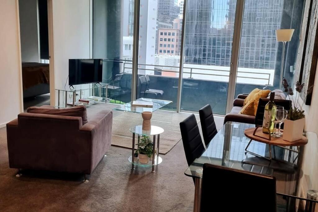 Apartment Collins St, Southern Cross, 2 Bd, Parking, Free Wifi