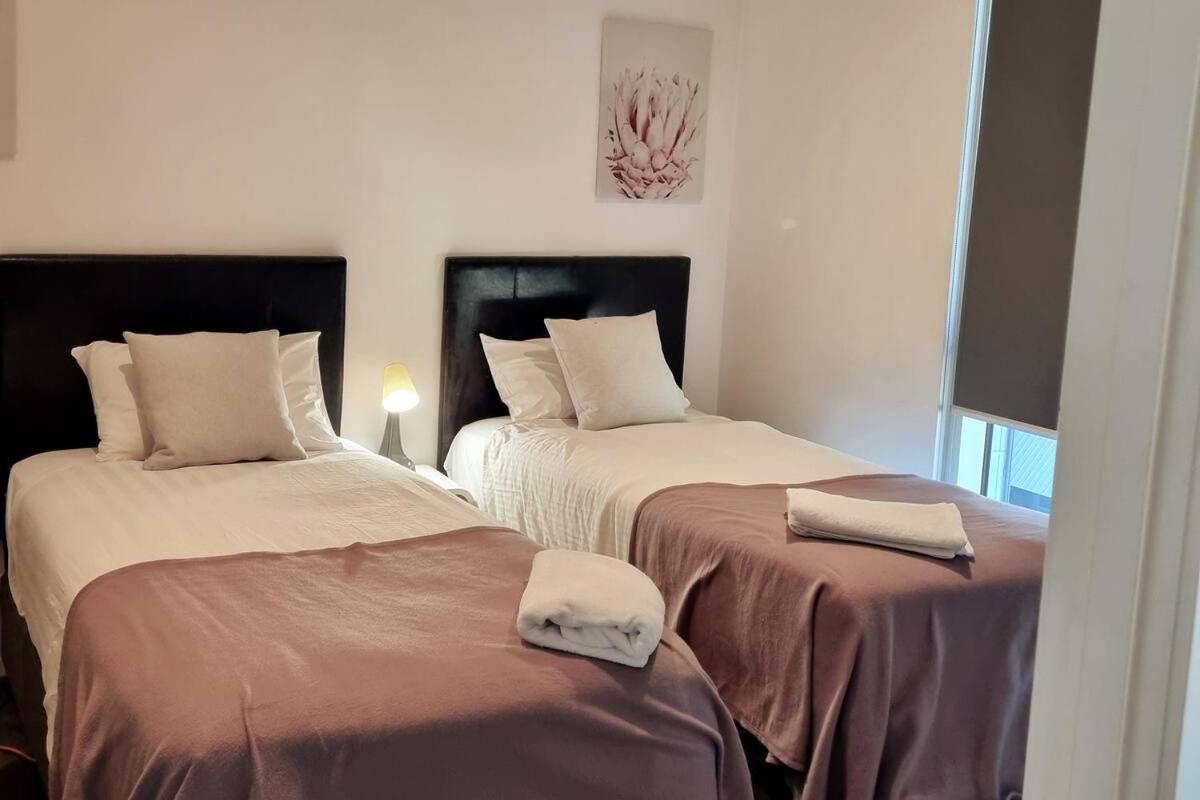 Collins St, Southern Cross, 2 Bd, Parking, Free Wifi
