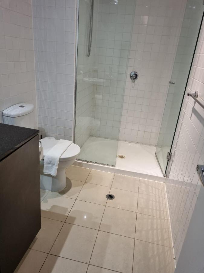 Collins 2-bd With Pre-reserve Parking Melbourne