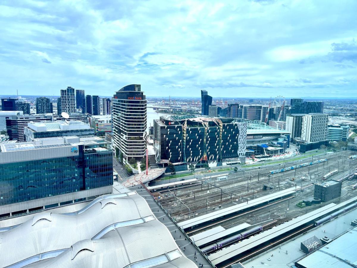 Readyset Southern Cross Apartment Melbourne
