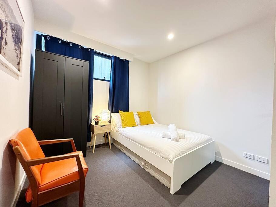 Cbd One Bedroom Modern Apt Near Chinatown Melbourne