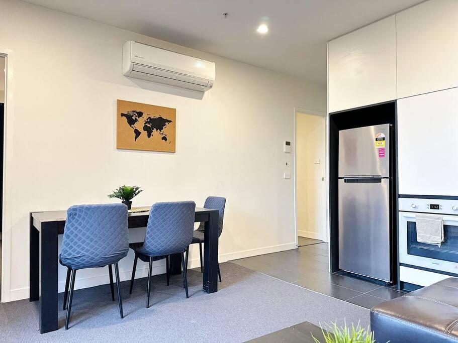 Apartment Cbd One Bedroom Modern Apt Near Chinatown Melbourne