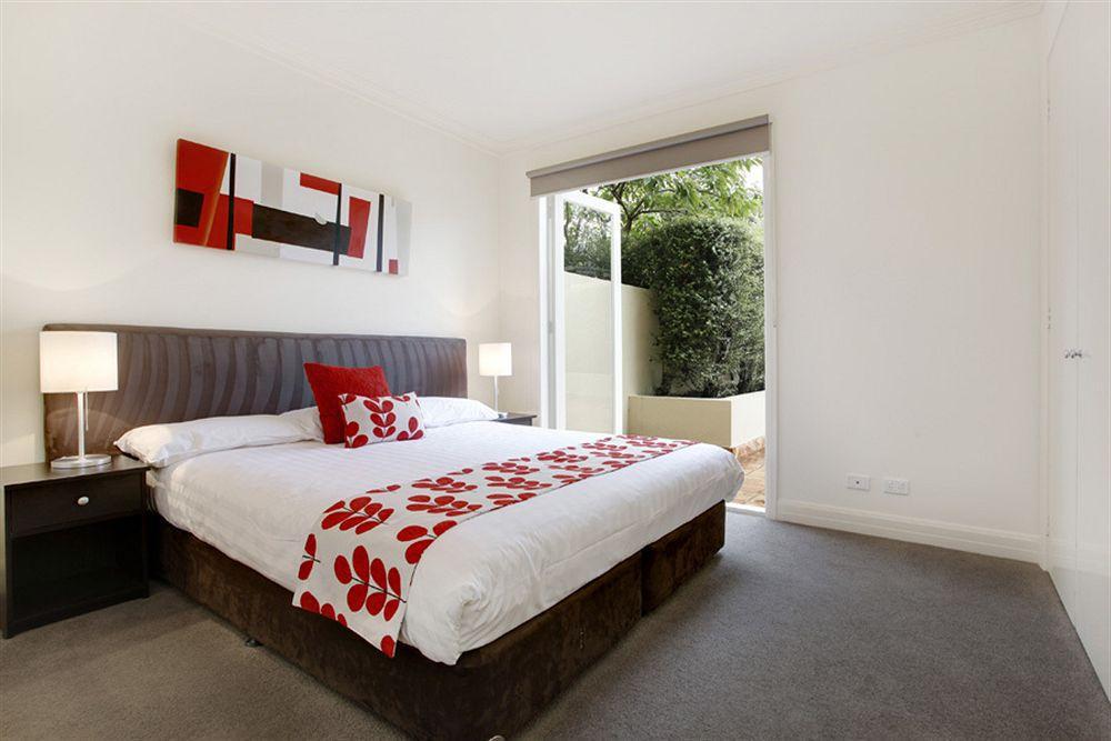 Caroline Serviced South Yarra Apartment *