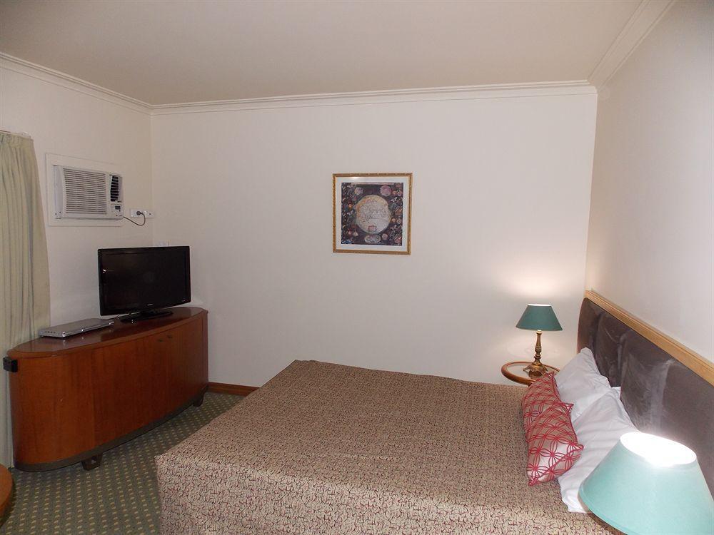 Bell 3* Melbourne
