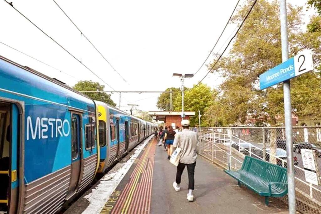 2br Mason Square @ Moonee Ponds * Melbourne