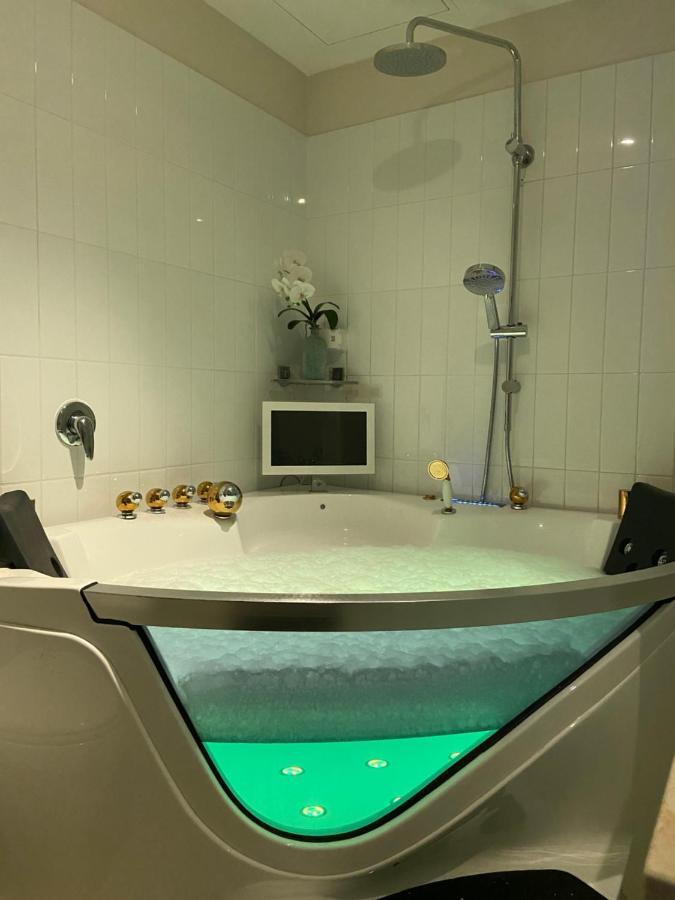 La Sky Boutique - Pool, & Sauna