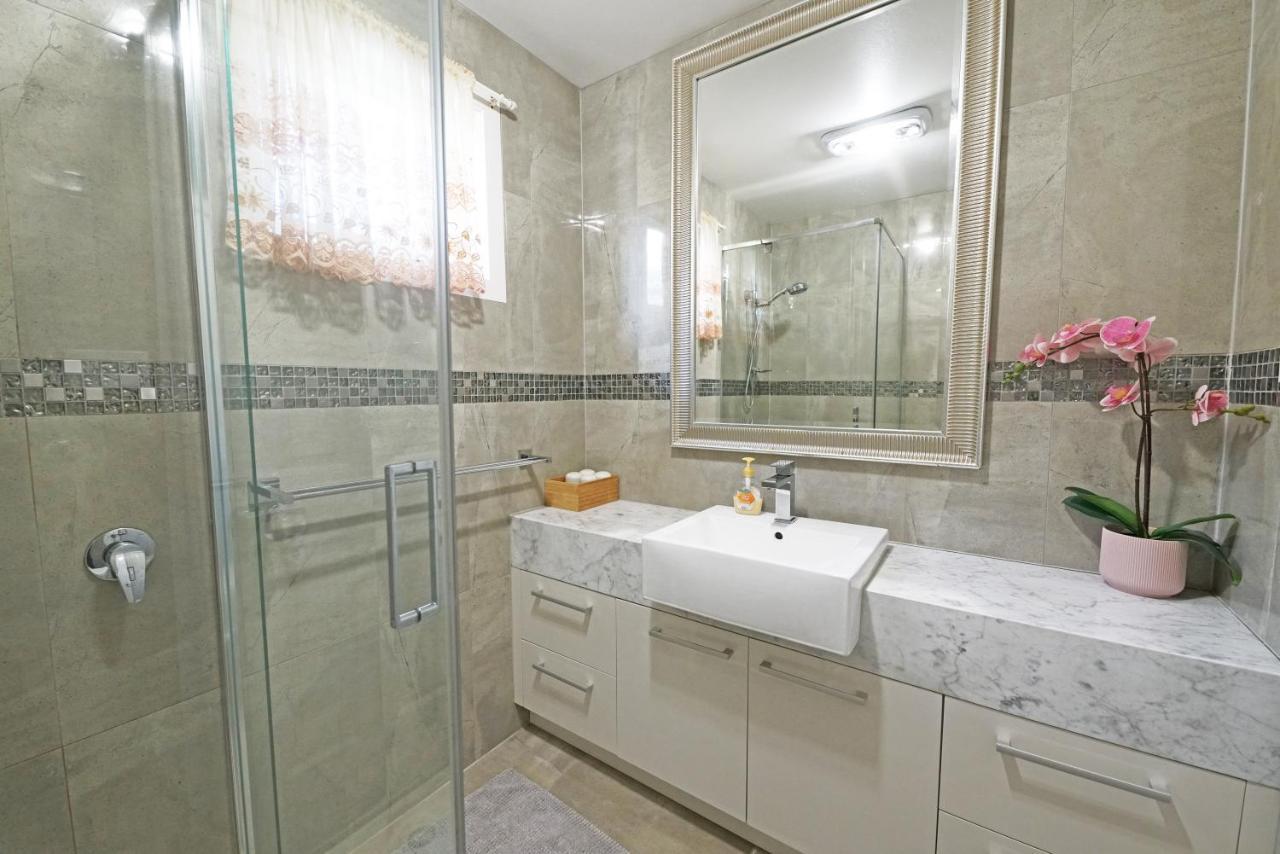 Villa Luxury At Doncaster *