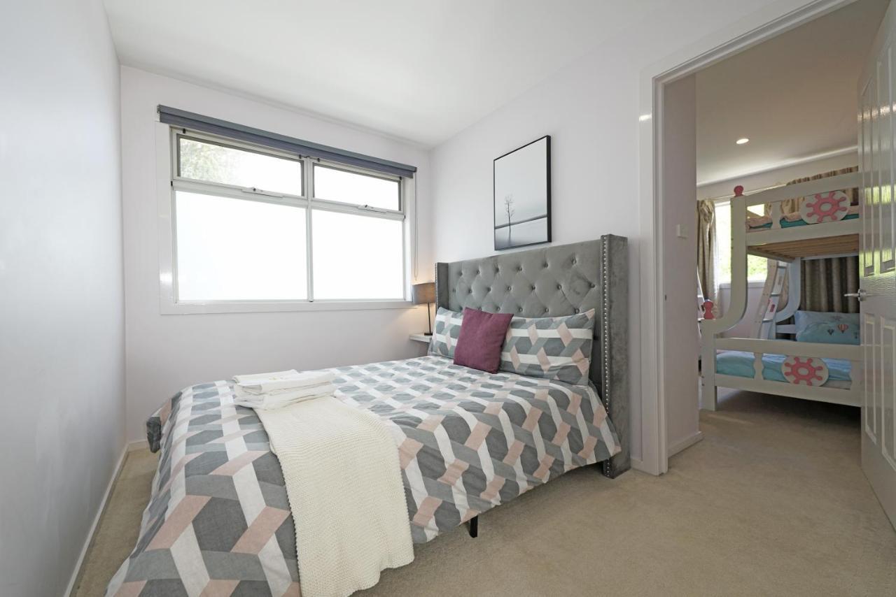 Luxury At Doncaster Villa Melbourne