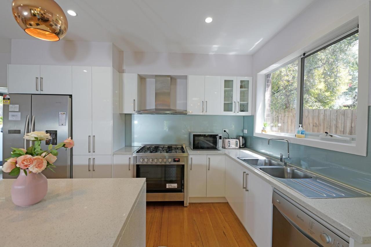 Luxury At Doncaster Villa