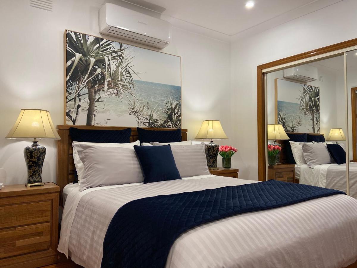 Style/comfort/spacious 4 Bedroom House Study *