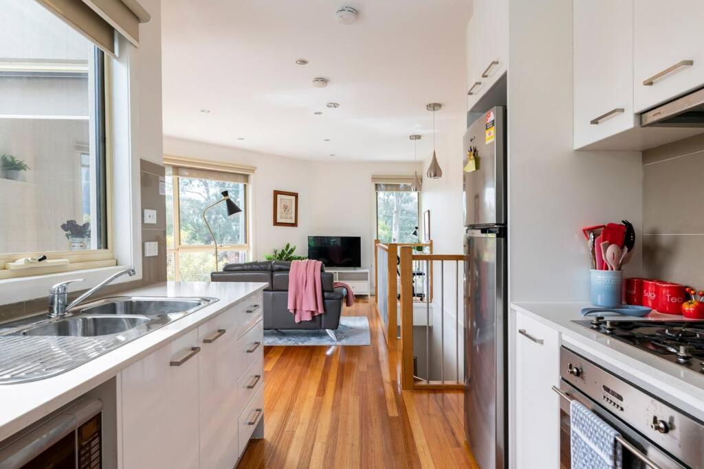 Design/bright/cosy Townhouse Between Airport &city * Melbourne