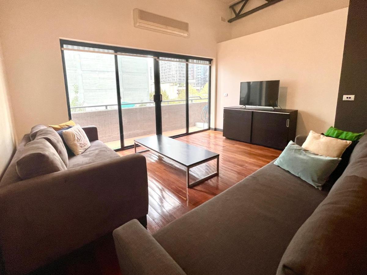 Readyset On King Apartment