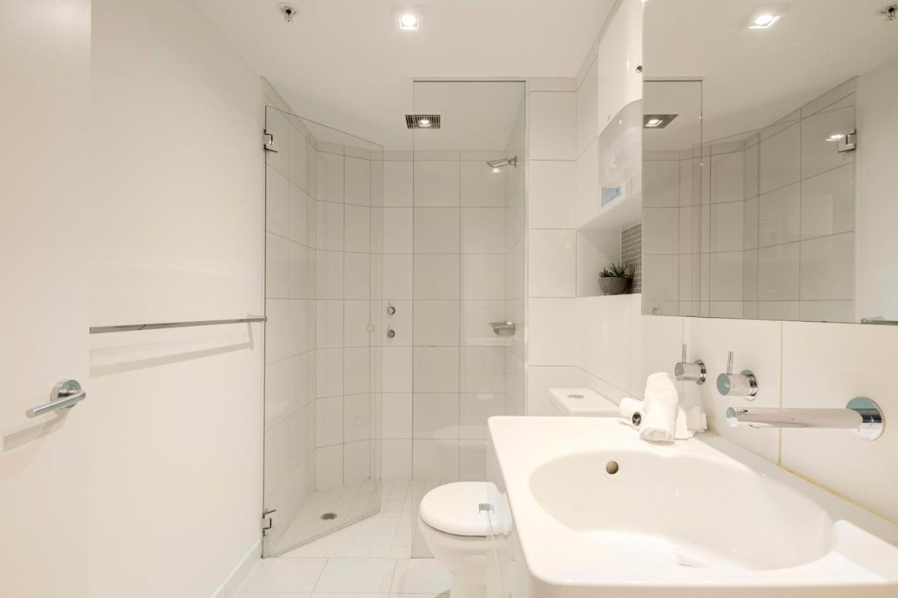 Apartment Luxury 3-storey Loft With Free Parking On Premises Melbourne
