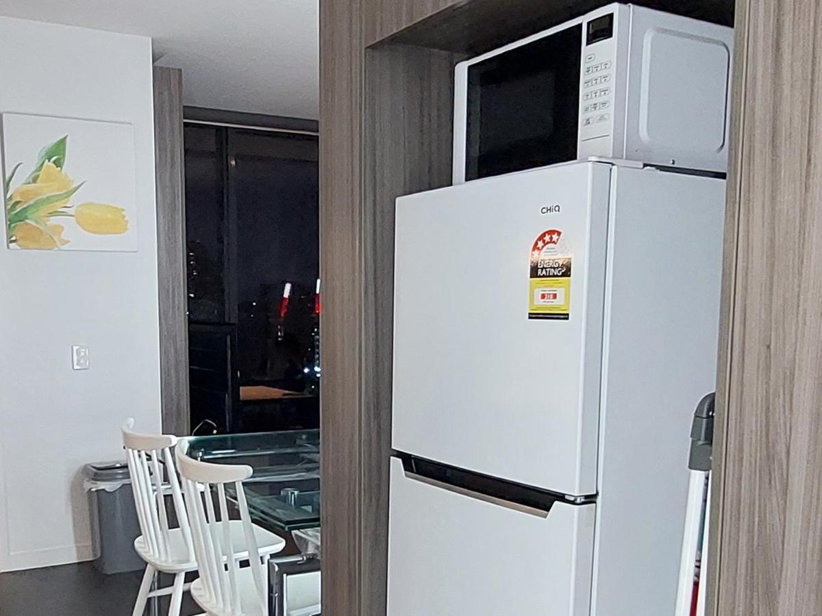 Apartment Cbd Modern 2b2b Apt, Indoor Pool Sauna, View Melbourne