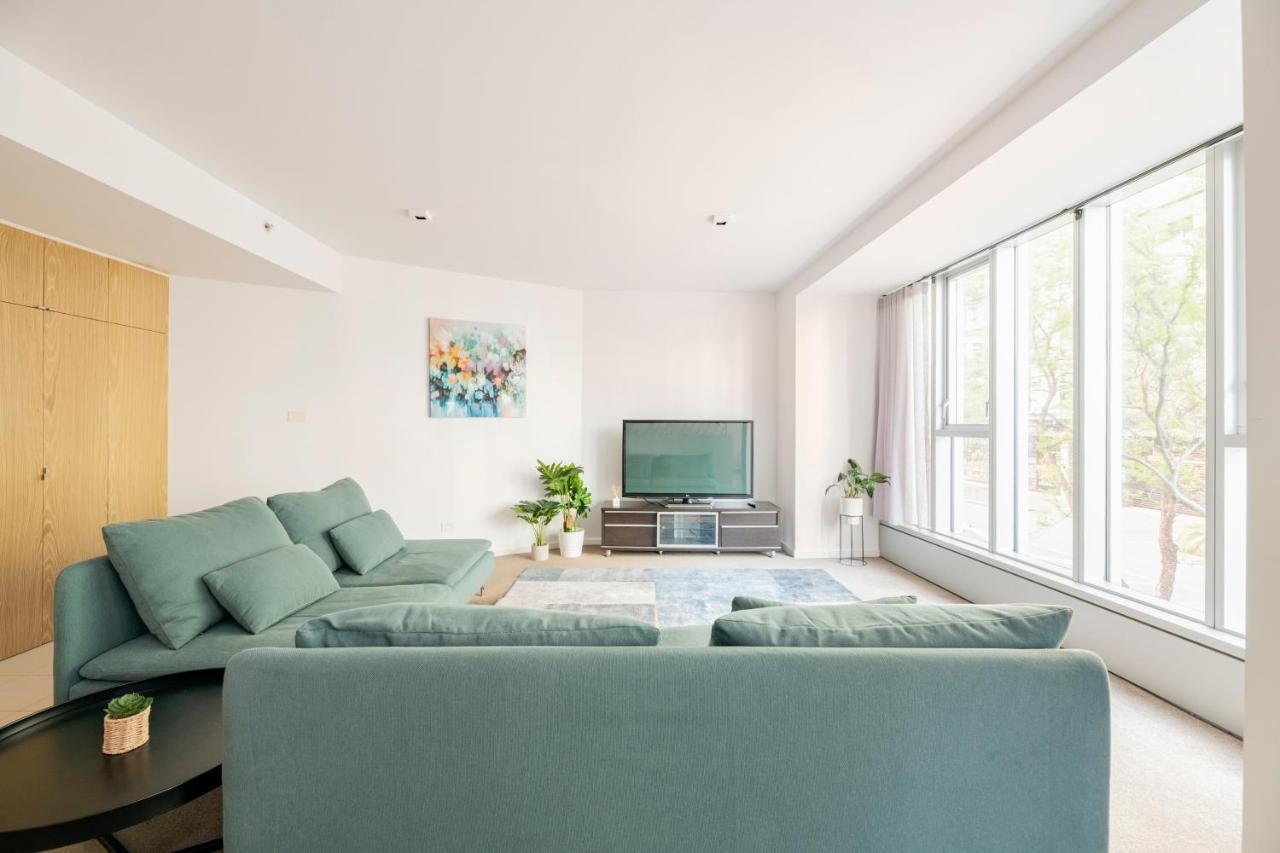 Luxury 3-storey Loft With Free Parking On Premises *
