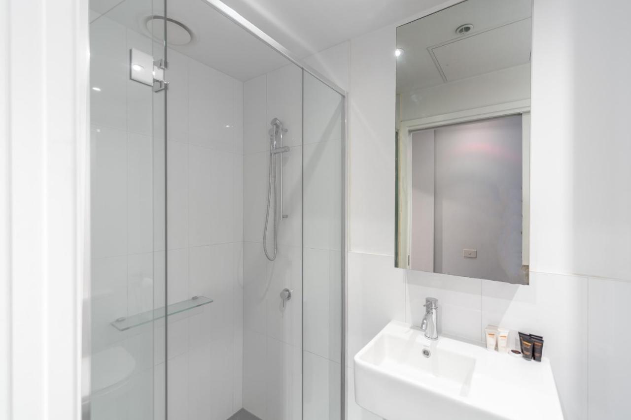Aura2107, In Cbd, 2 Bedroom With Balcony, Stunning Yarra River Views Melbourne