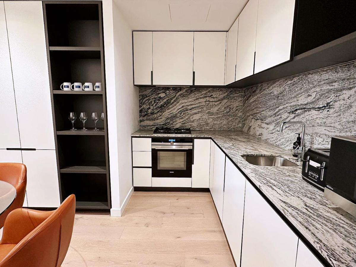 Cbd With Free Car Park Ocean View Apartment Melbourne