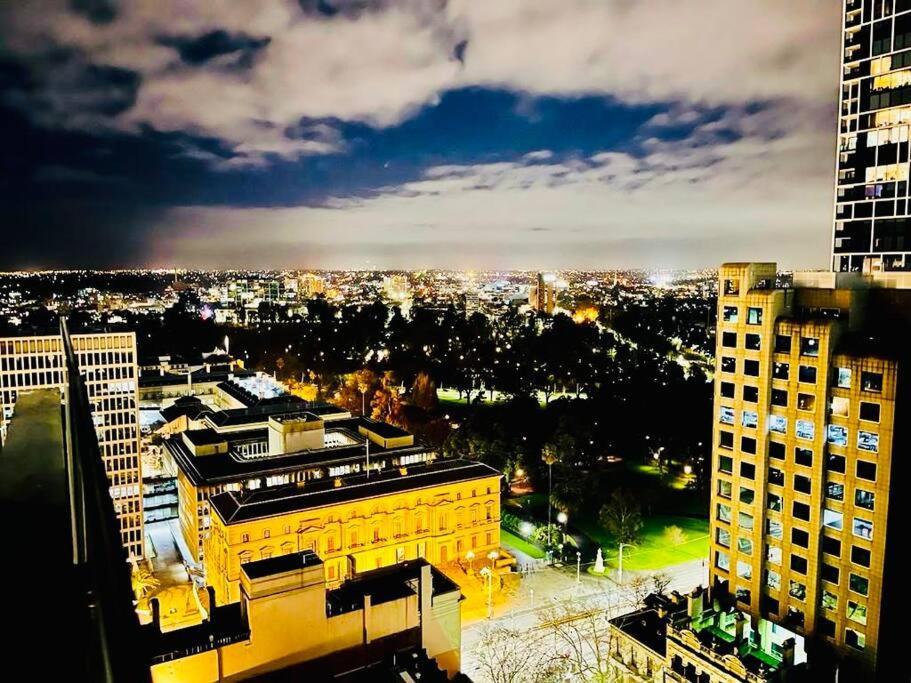 Cozy Unit Close To Parliament W/amazing Views Apartment *