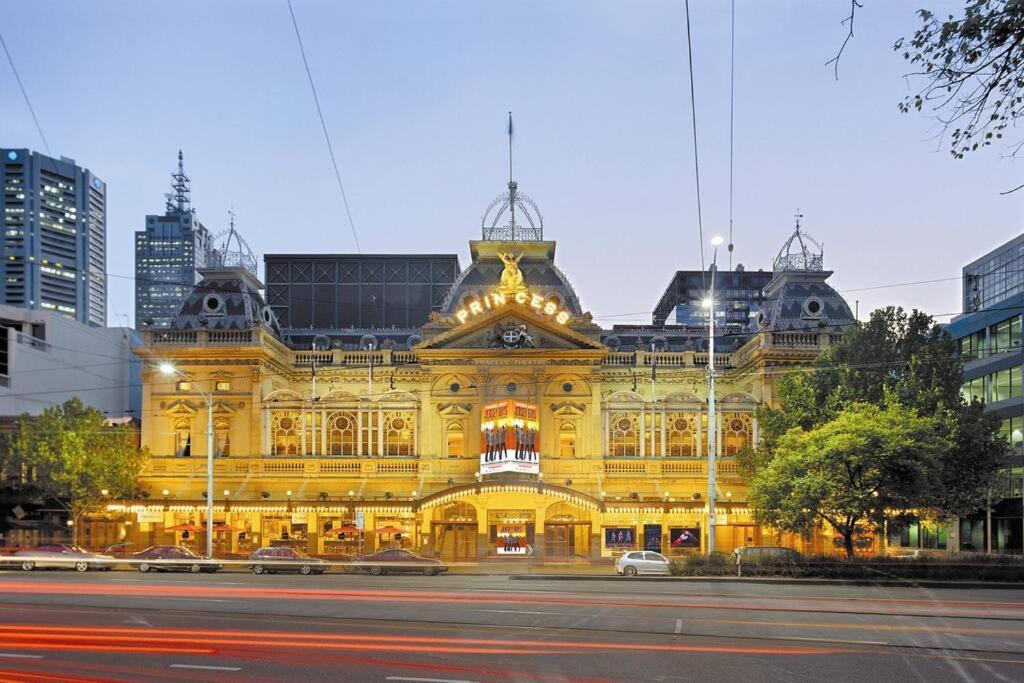 Apartment Cozy Unit Close To Parliament W/amazing Views Melbourne