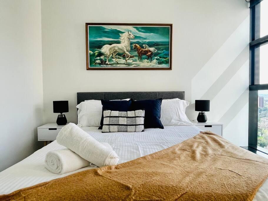Apartment Cozy Unit Close To Parliament W/amazing Views
