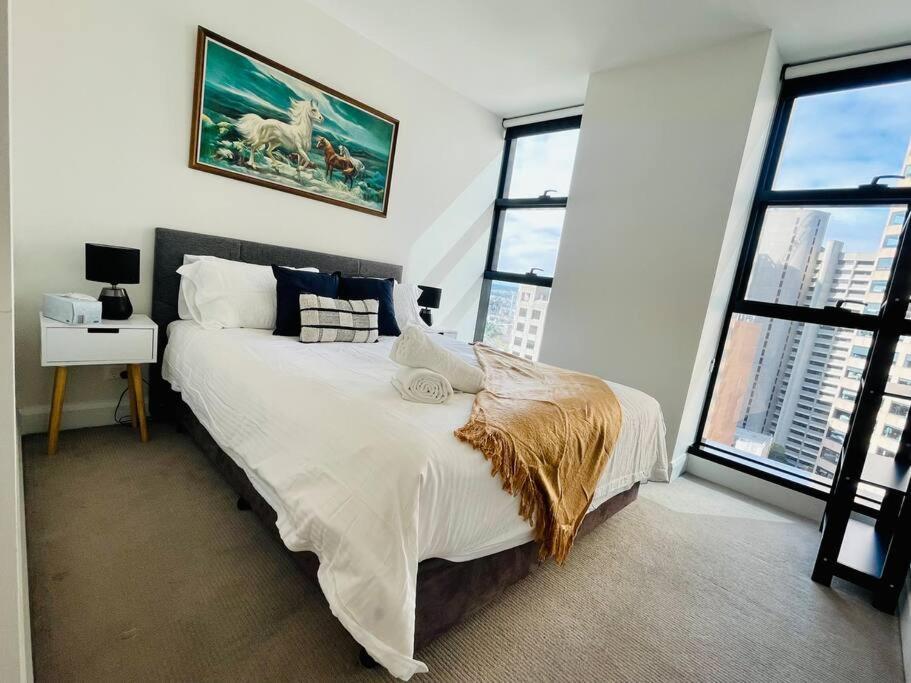 Cozy Unit Close To Parliament W/amazing Views Apartment