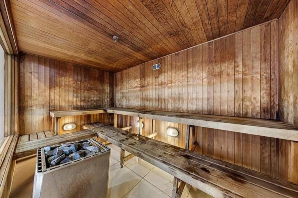 Apartment 2b2b In Collin Street *