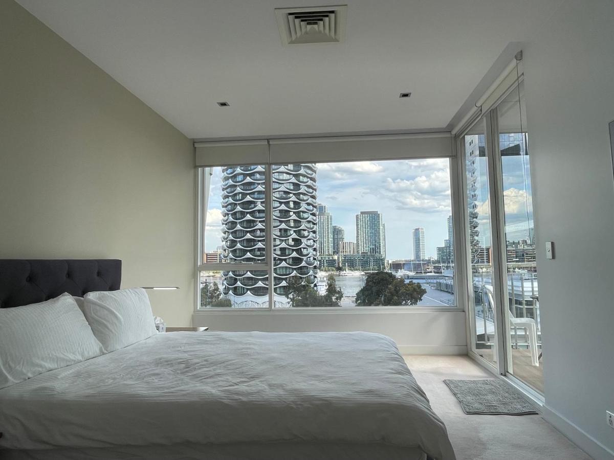 Docklands Luxury Penthouse Right Above The District Docklands Melbourne
