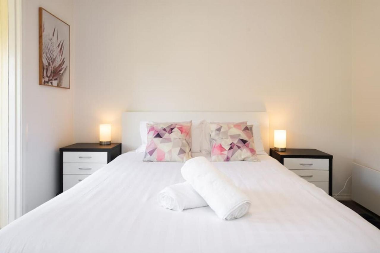 Holiday home Brunswick 3bdrm Townhouse, With Parking By Custom Hosting *