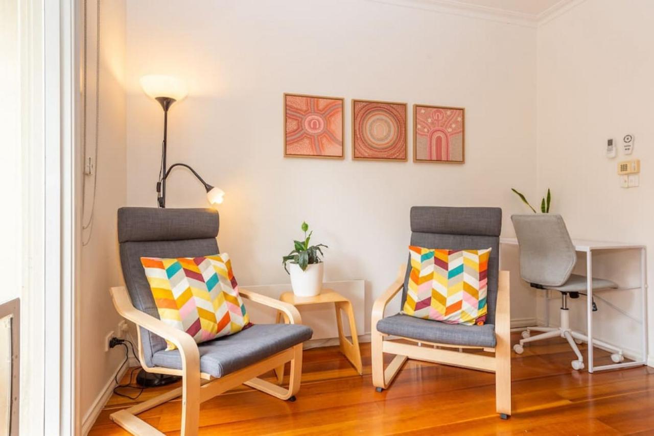 Brunswick 3bdrm Townhouse, With Parking By Custom Hosting *