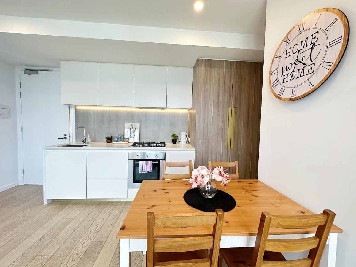 Apartment Beautiful Skyview Cbd Highrise 3beds With Carpark Available
