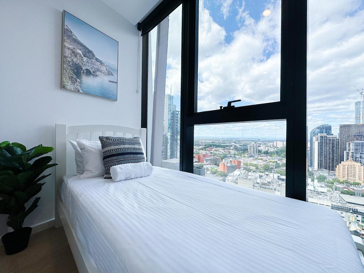 Beautiful Skyview Cbd Highrise 3beds With Carpark Available Apartment