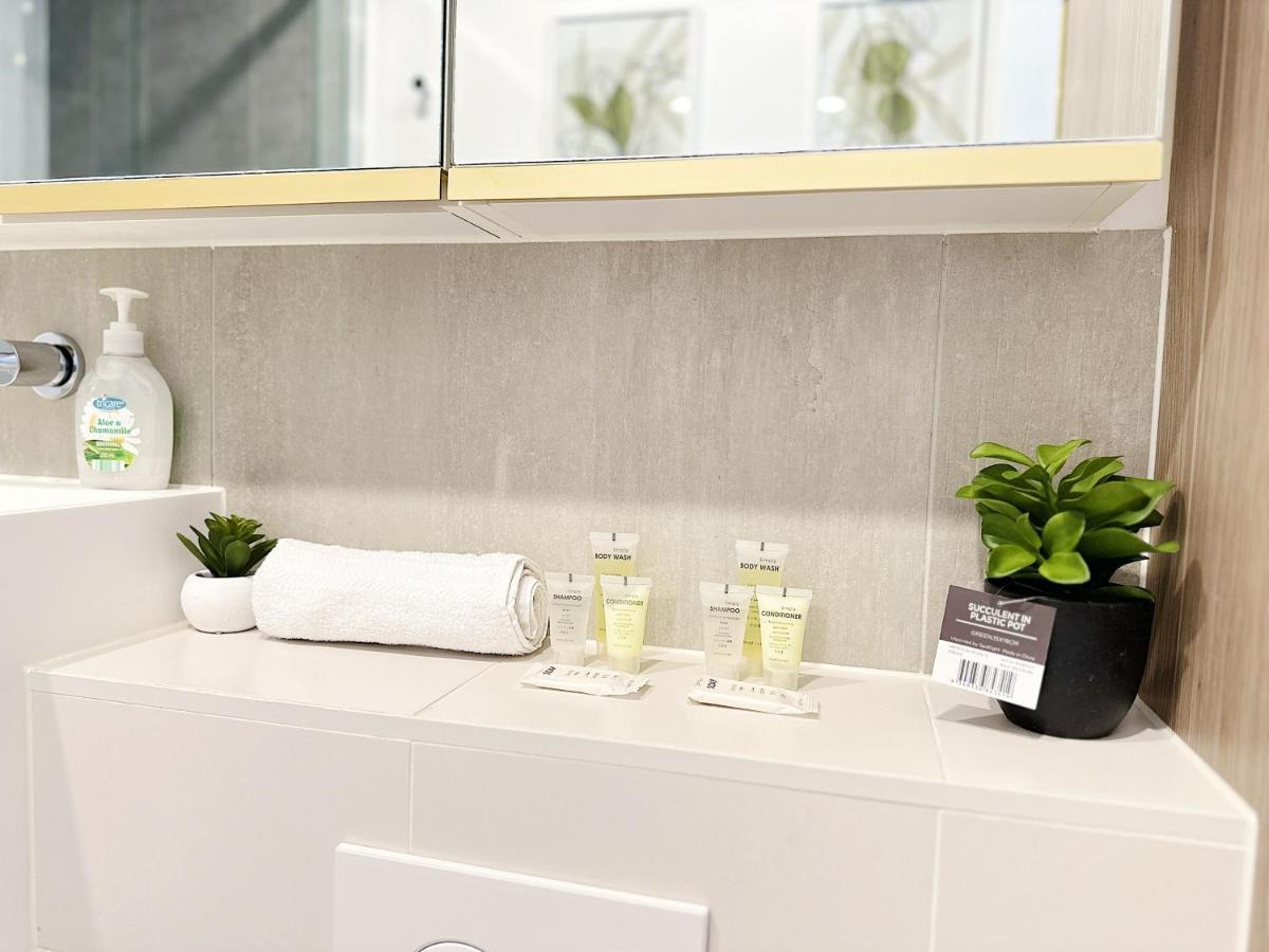 Beautiful Skyview Cbd Highrise 3beds With Carpark Available * Melbourne