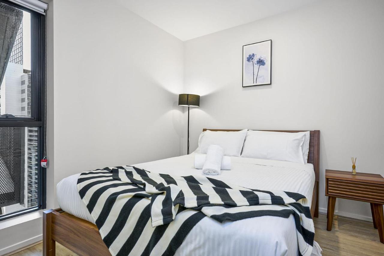 Intimate In Cbd Apartment Melbourne