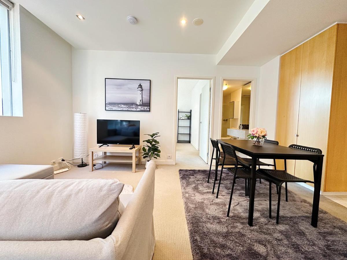Luxe Qv With Indoor Pool & Gym *